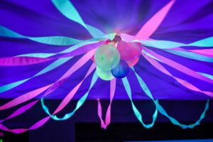 Night of Mystery | 90s Party Outfit Ideas And Theme Guide For An Epic Throwback Night Night of Mystery | 90s Party Outfit Ideas And Theme Guide For An Epic Throwback Night