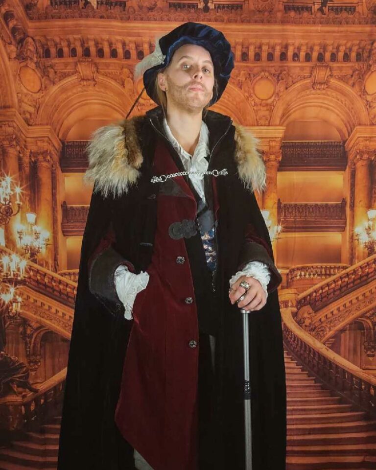 Costume Gallery 4