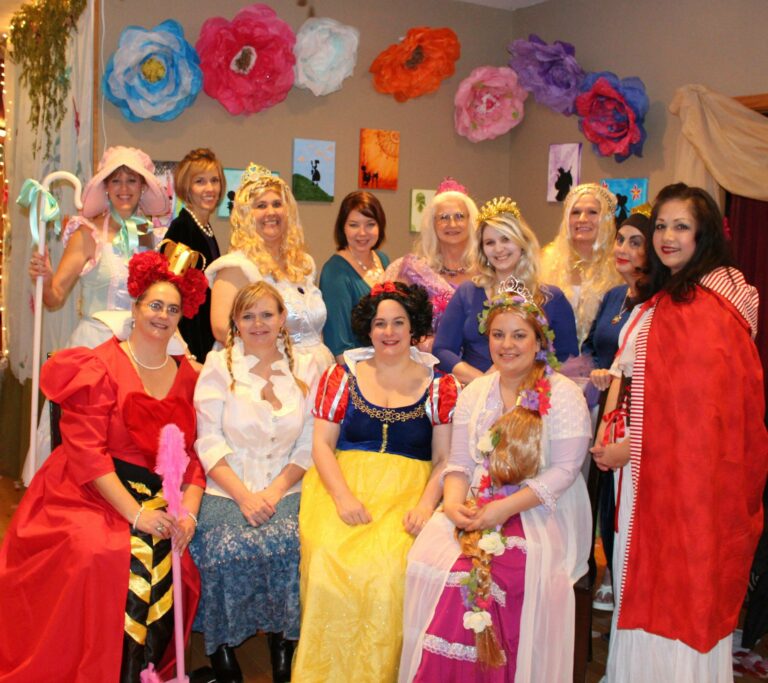 Costume Gallery 27