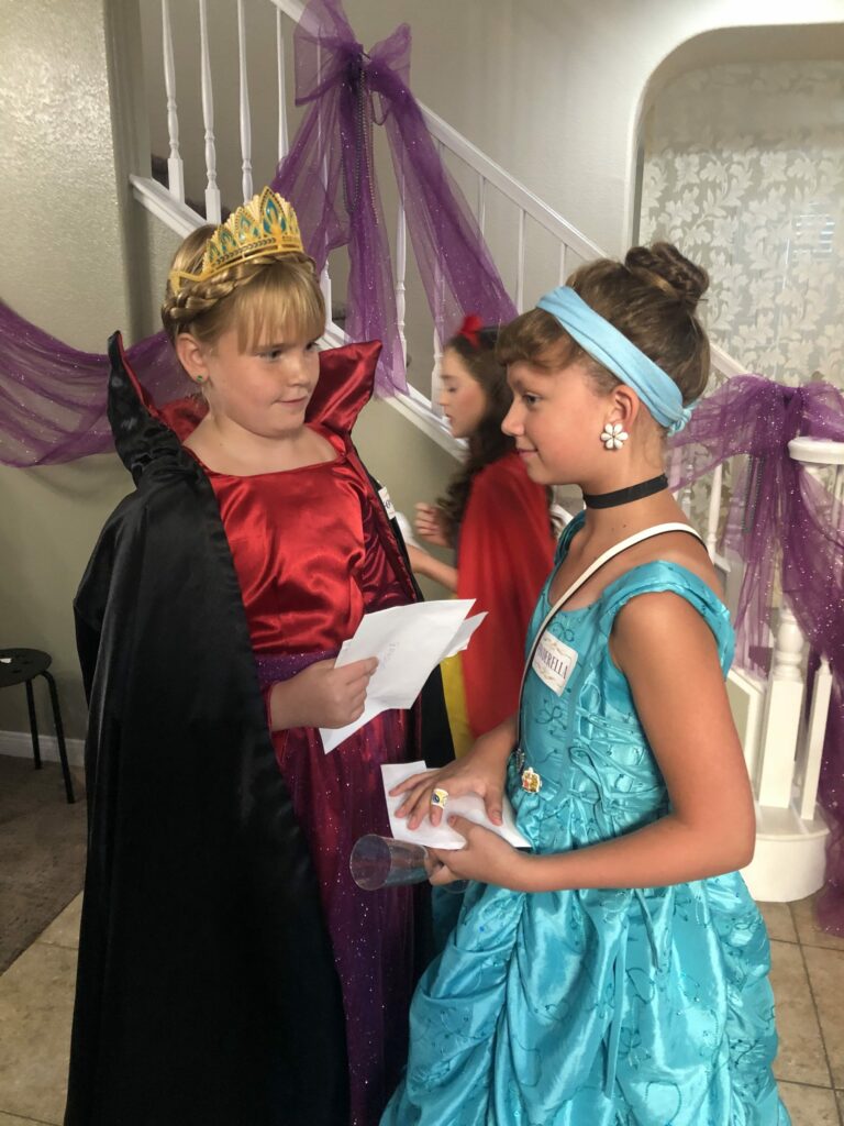 Costume Gallery 28