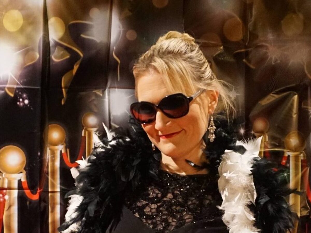 Party Tips | Dressed to Kill| Met Gala Mystery Game