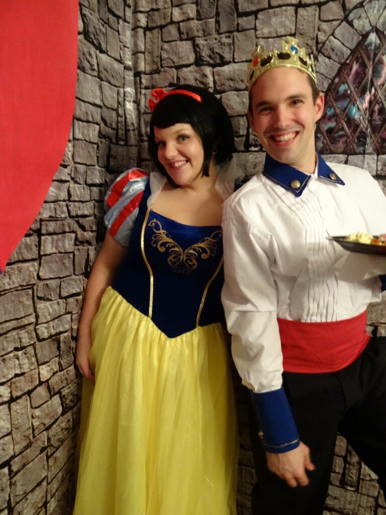 Costume Gallery 28