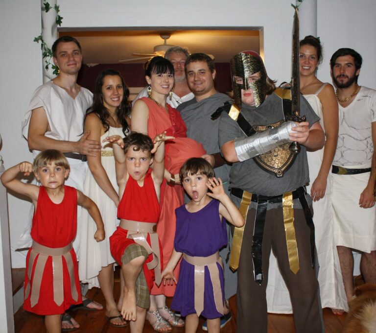 Costume Gallery 34