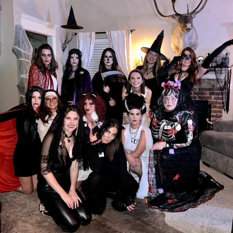 Costume Gallery 10