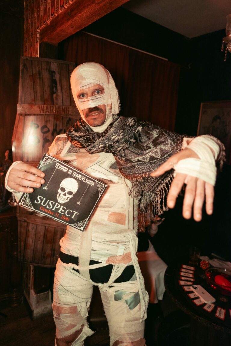 Costume Gallery 11