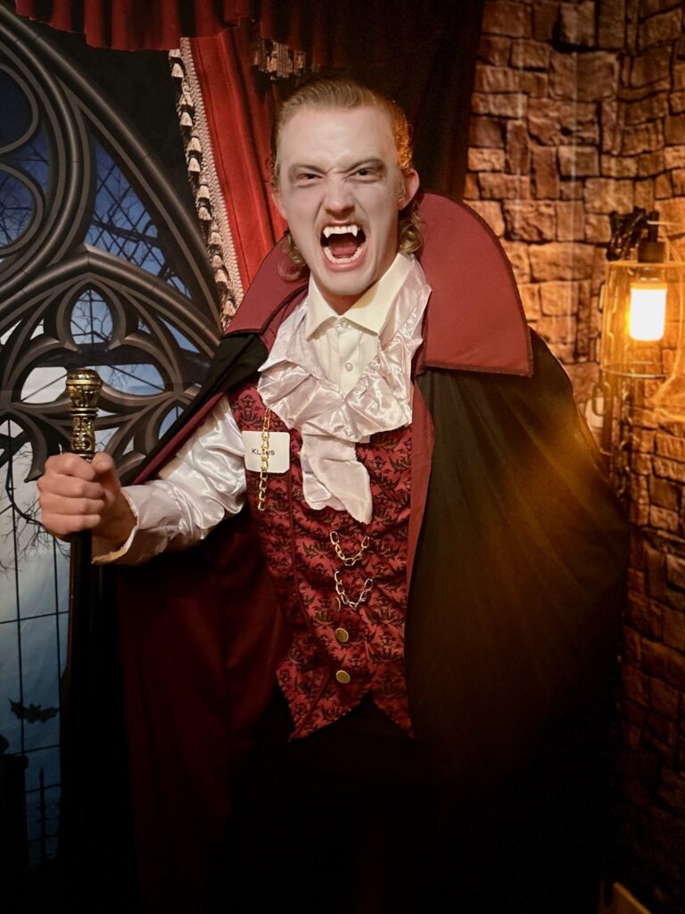 Costume Gallery 5