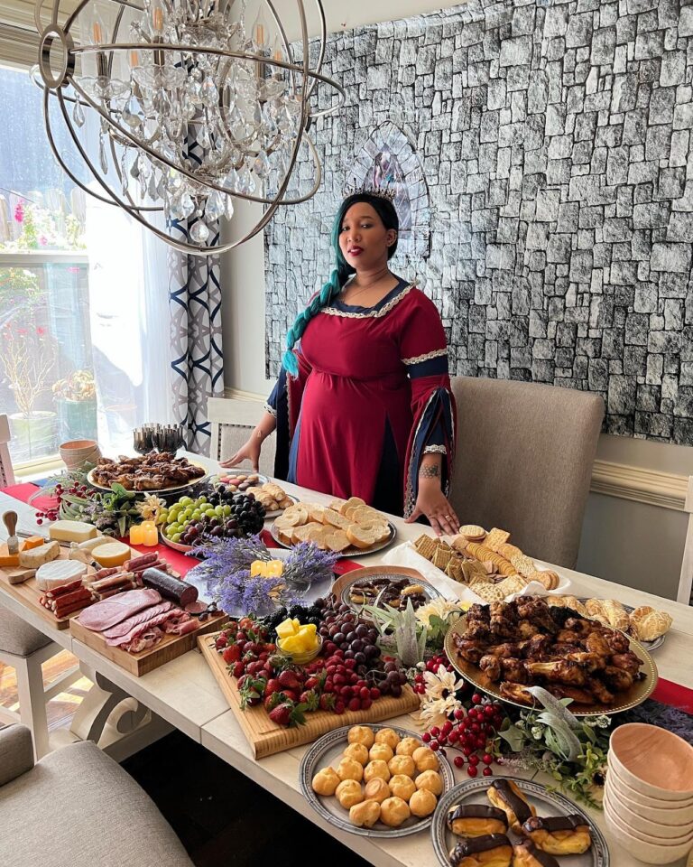 How to Fatten Thee Belly of Ye Guests (and Lyrical Suggestions) 32