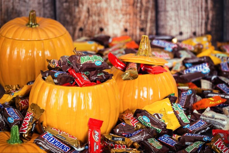 Day 12: Poll – What’s Your Favorite Halloween Candy to Steal from the Bowl?