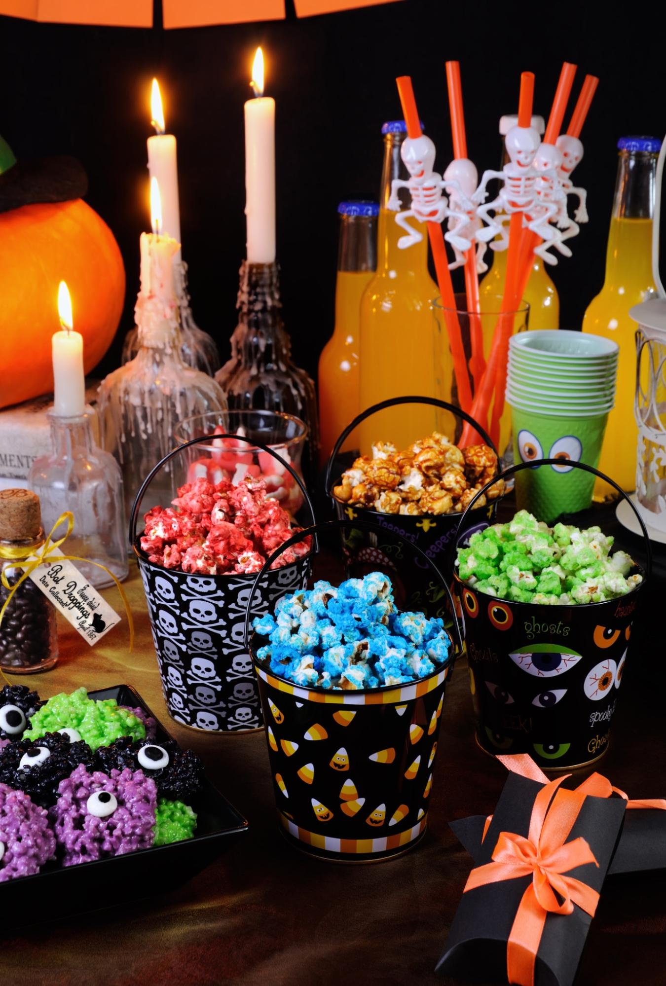Green popcorn snack for Halloween party.