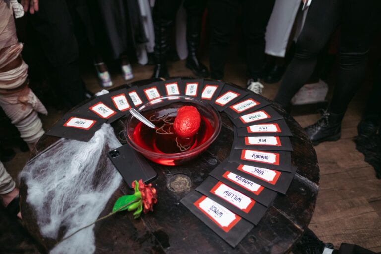 Day 30: Last-Minute Checklist – 5 Things to Do Before Guests Arrive